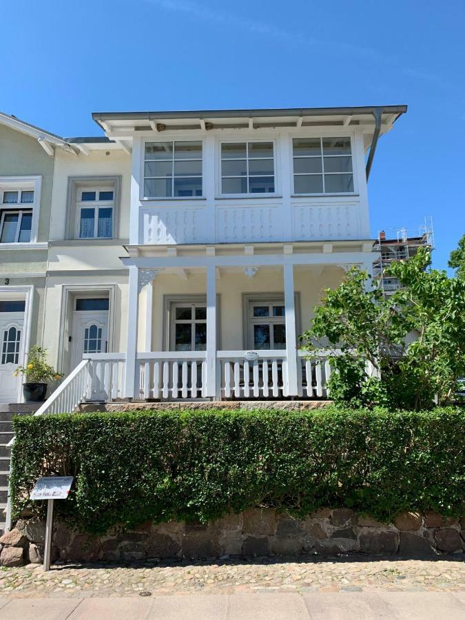 Villa-Rosengarten-Ferienwohnung-Baumhaus-Mit-Seeblick 사스니츠 외부 사진